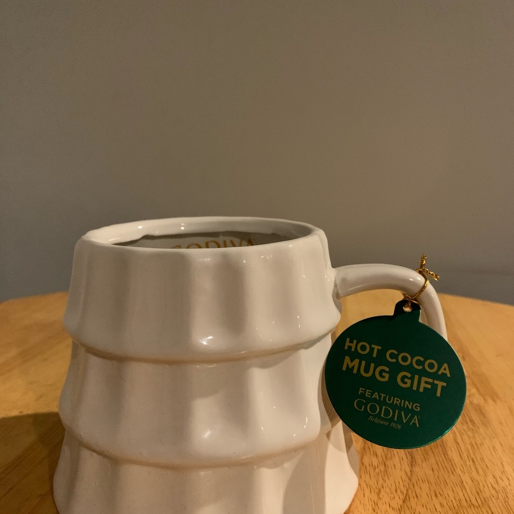 Modern Gourmet Foods White Godiva Christmas Tree Coffee Mug .